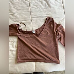 ALO Yoga Pink Cropped Blouse with 3/4 Sleeves